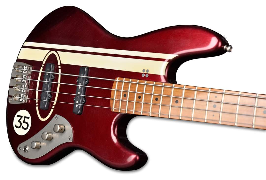 GUITARE BASSE ELECTRIAUE