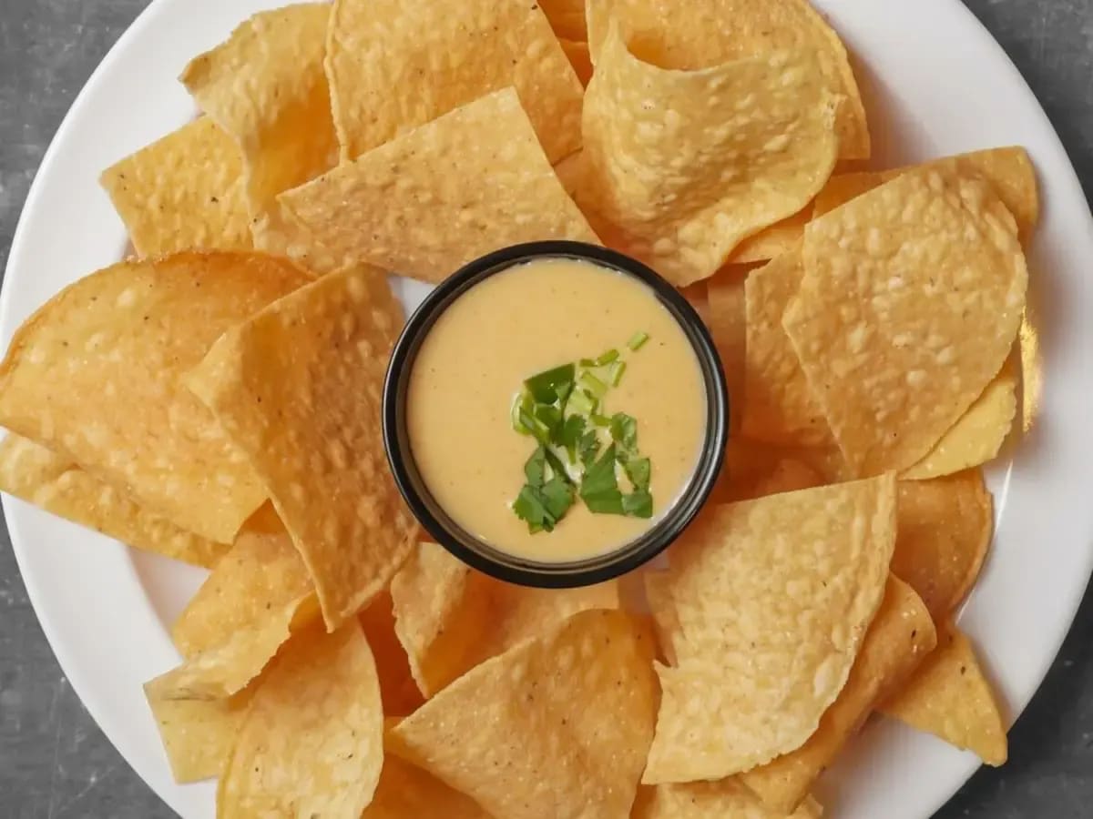 Chips & Queso