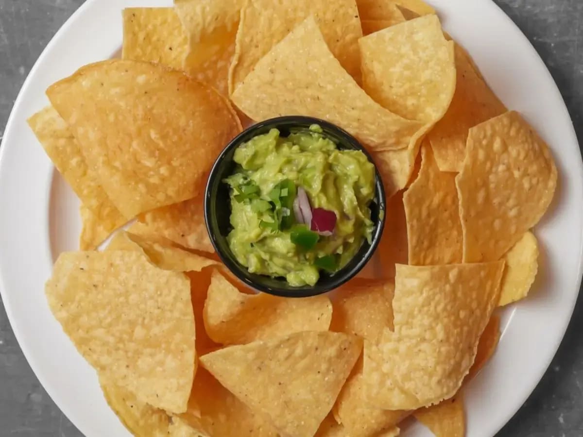 Chips & Guacamole
