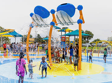 0326 park bench 370x275