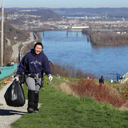 2017 August Member to Member From Steel to Green Revitalizing Pittsburgh Through its Park System 410