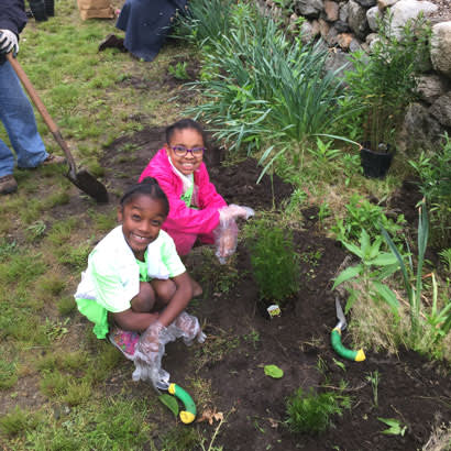 2018 April Feature Children in Nature 410