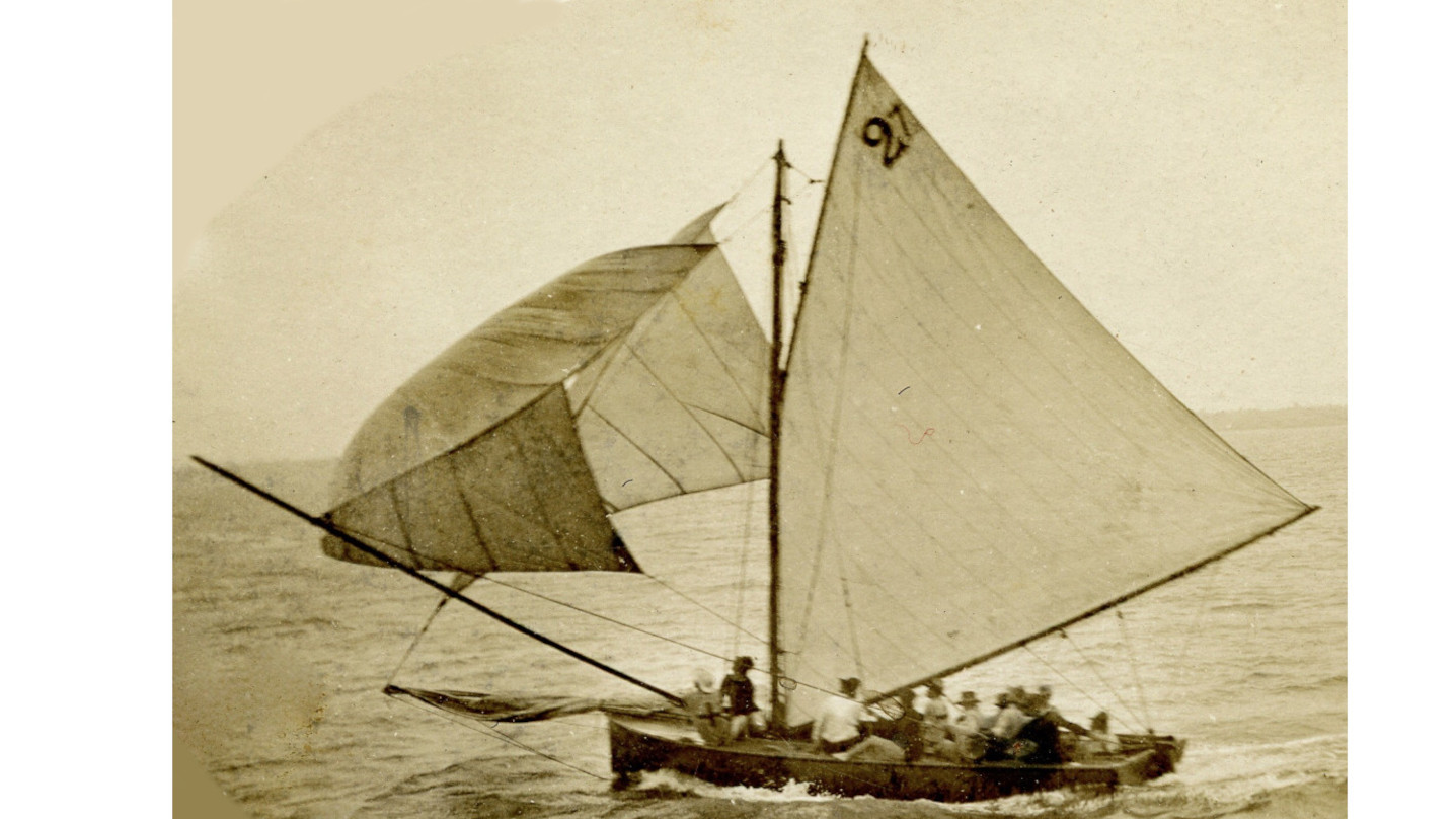 Setting the spinnaker
