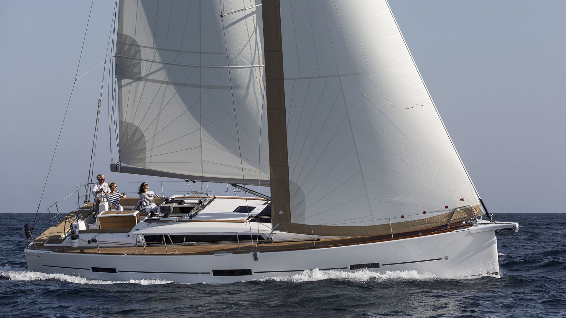 Tomislav Dufour 460 GL vor Anker in ACI Marina Cres