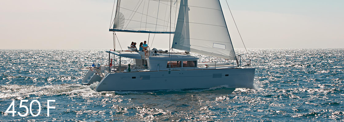 Indefatigable Prem Lagoon 450 F - 4 + 2 cab. біля причалу ACI Marina Cres
