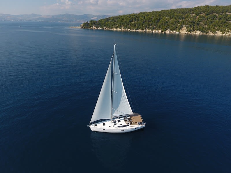 LENA Elan Impression 50 vor Anker in ACI Marina Split