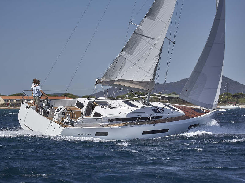 AEOLOS Sun Odyssey 440 біля причалу Keramoti - Kavala / Keramoti