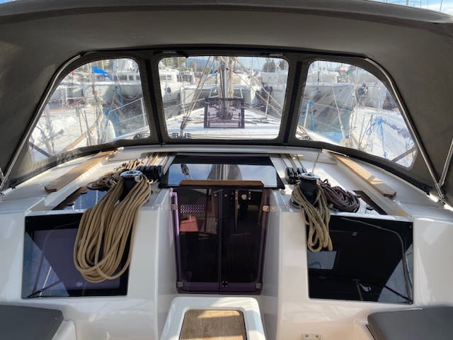 Ava Dufour 460 Grand Large біля причалу D-Marin Marina Gouvia