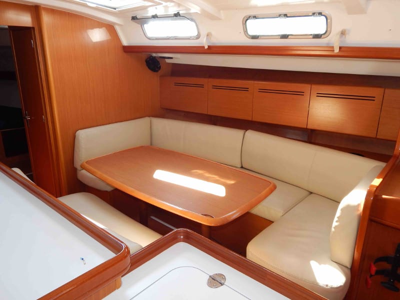 Comfort Cyclades 50.5 vor Anker in Nea Peramos - Attica / Nea Peramos