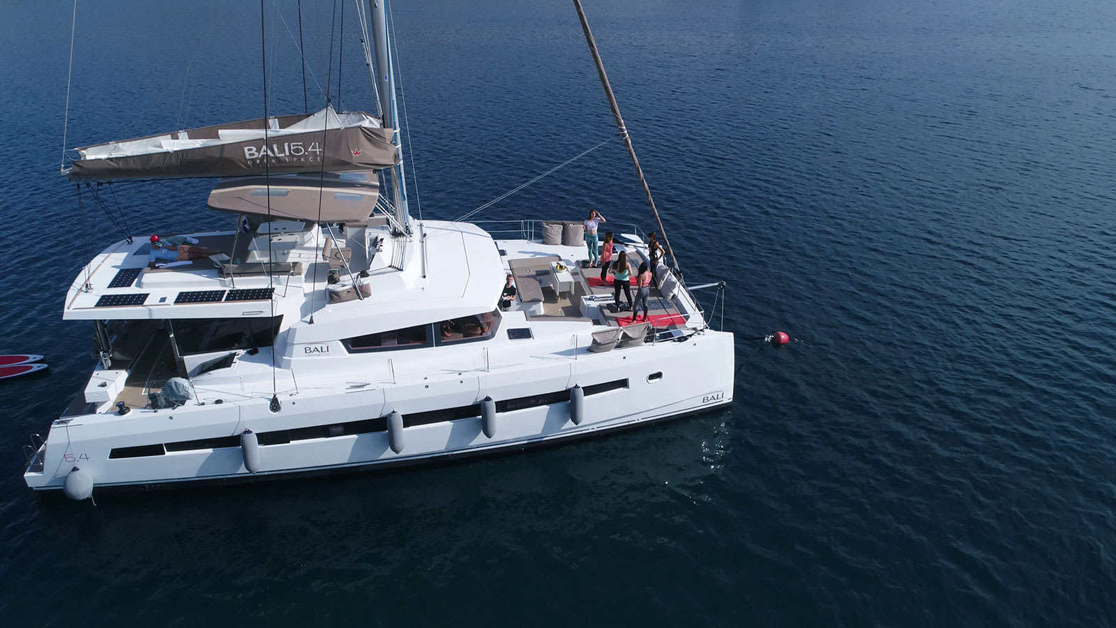 NAMASTE OF BALI Bali 5.4 amarrado en Kaštel Gomilica / Marina Kaštela