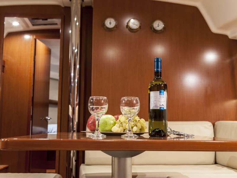 OASIS - | Bowthruster | Solar P Oceanis 43 moored at Lefkada / D-Marin Marina Lefkas