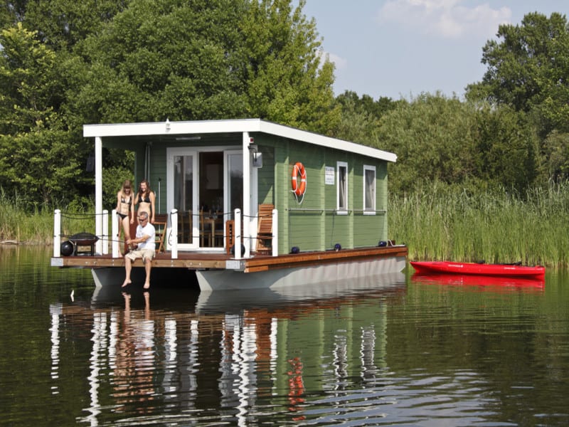 BunBo I De Drait Houseboat vor Anker in Jachthaven Drachten de Drait