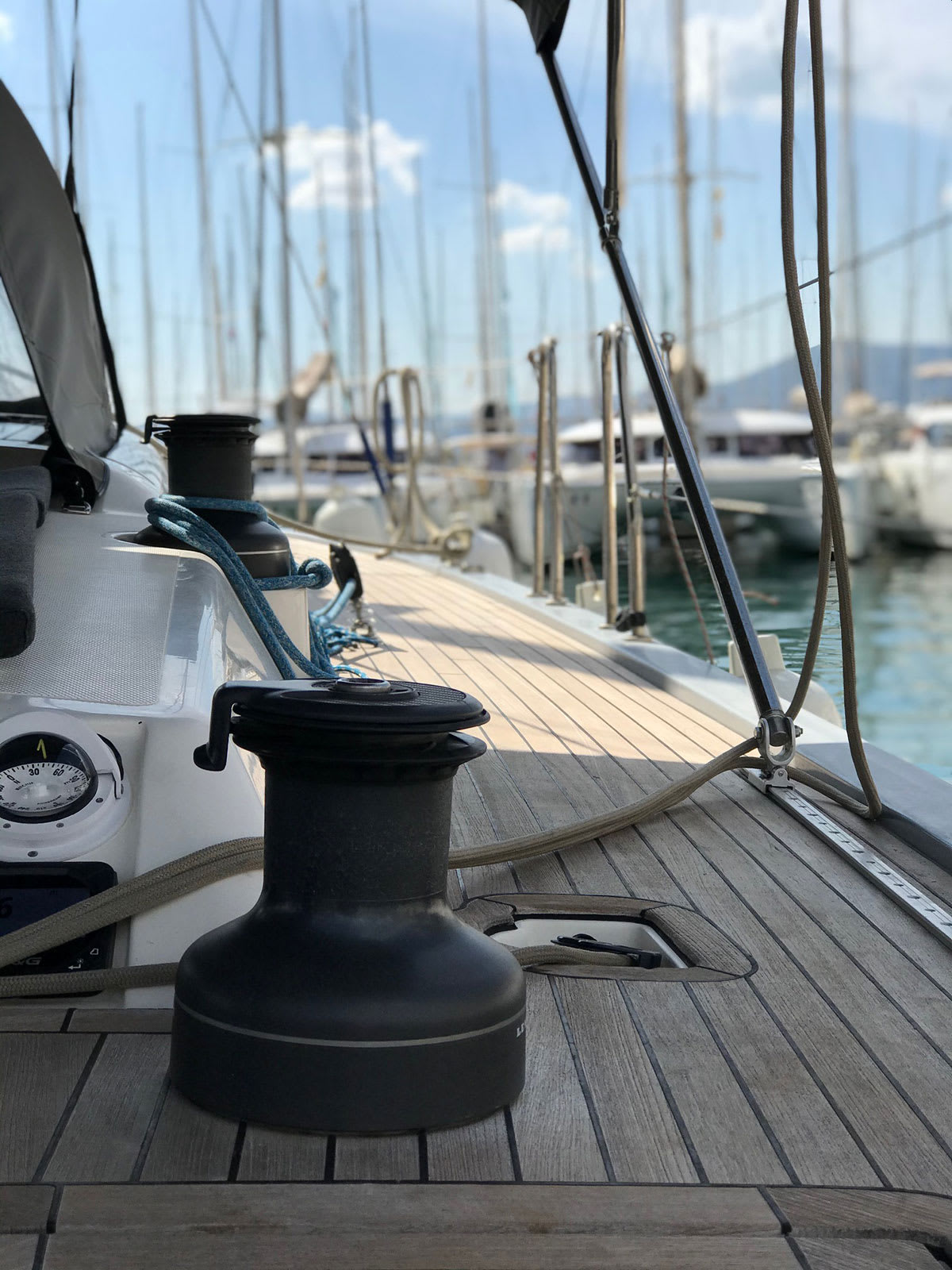 ATHENE More 55 amarrado en Kaštel Gomilica / Marina Kaštela