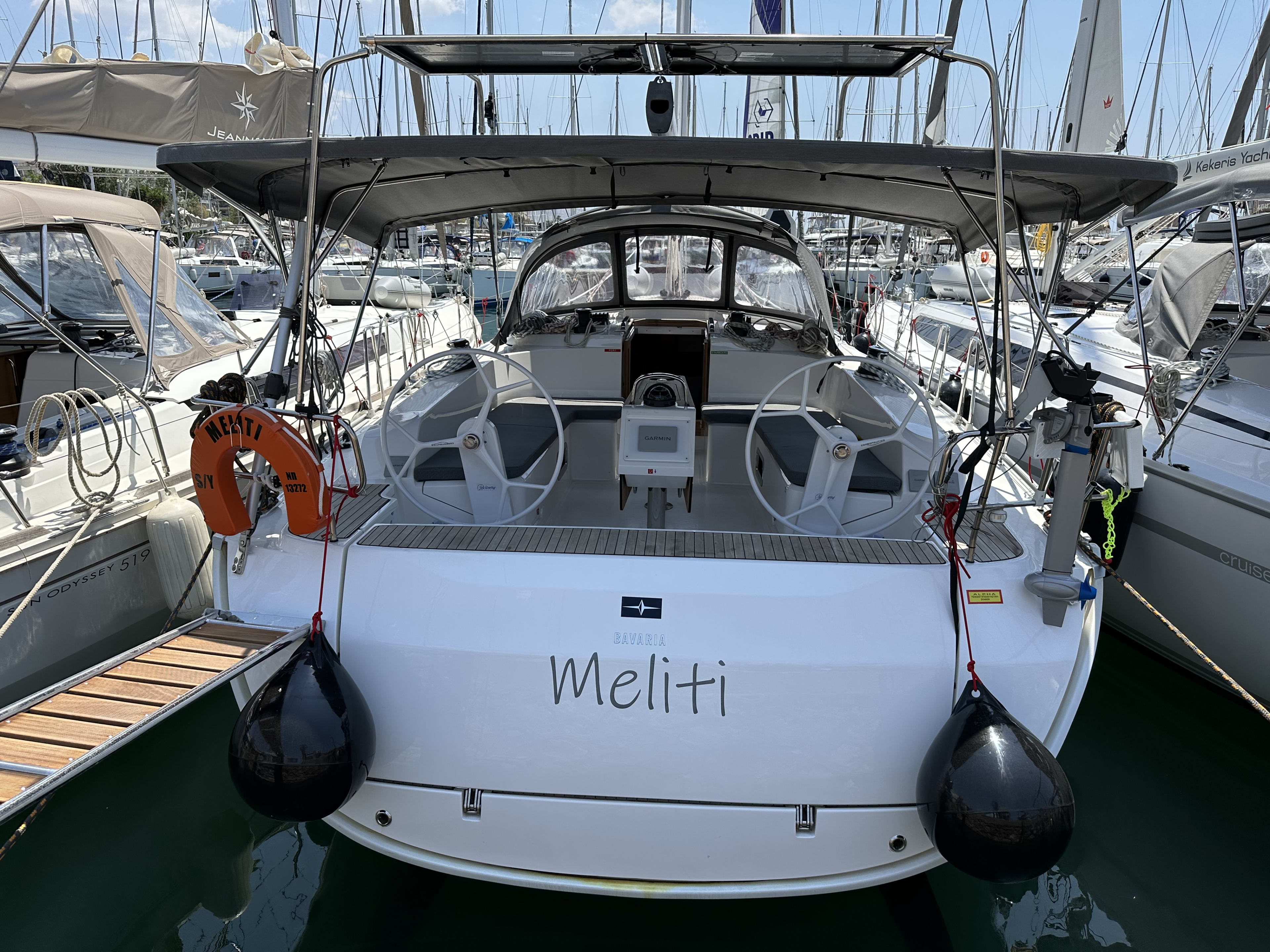 S/Y Meliti Bavaria Cruiser 46 Style vor Anker in Athens / Alimos Marina