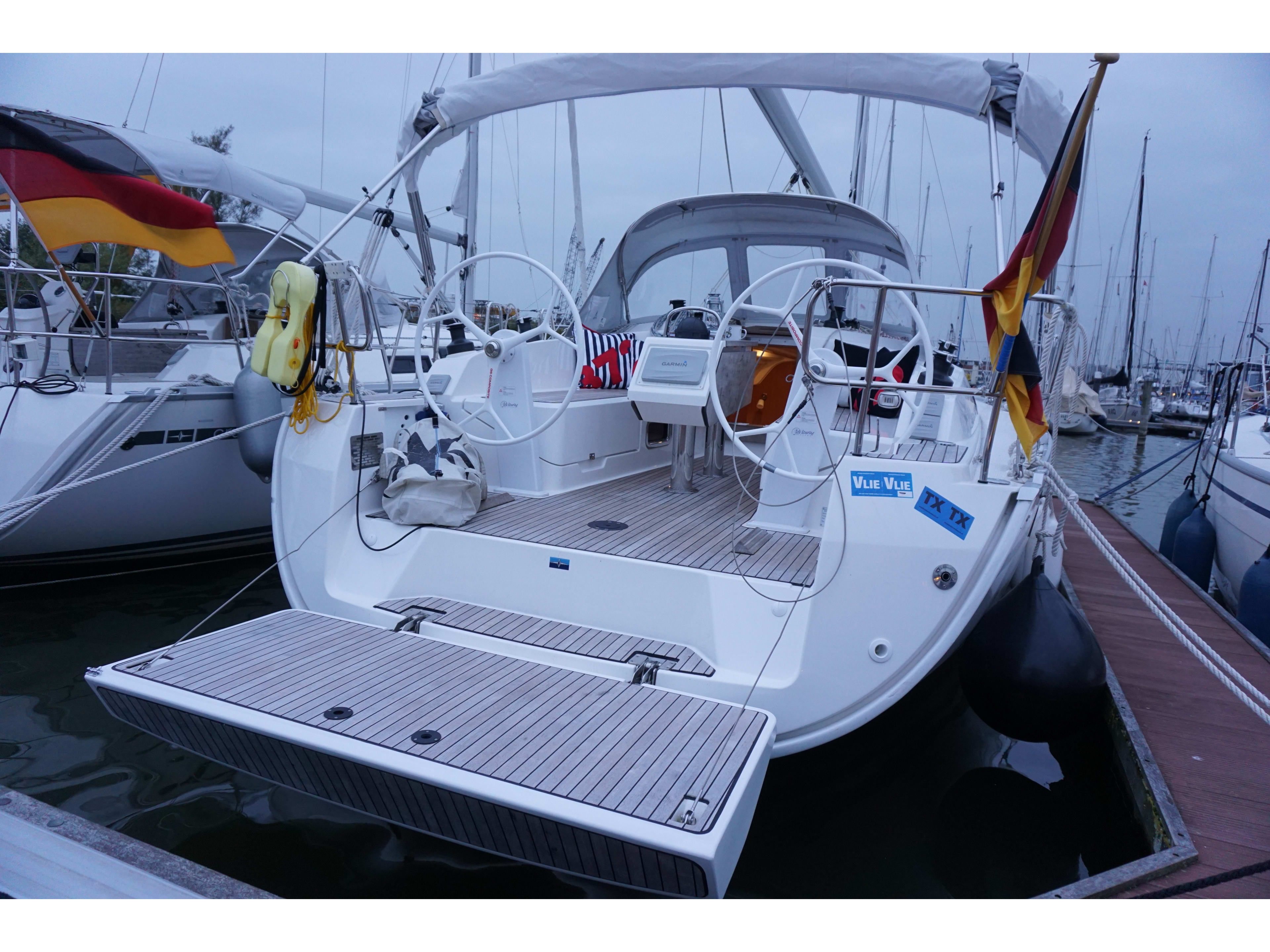 Aventura Bavaria Cruiser 37 moored at Lemmer