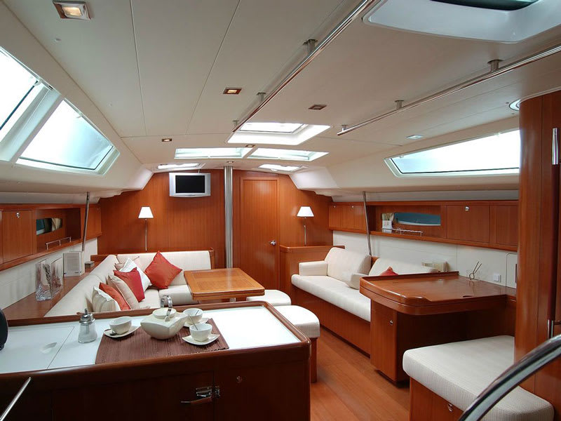Sueno Oceanis 50 moored at Athens / Alimos Marina