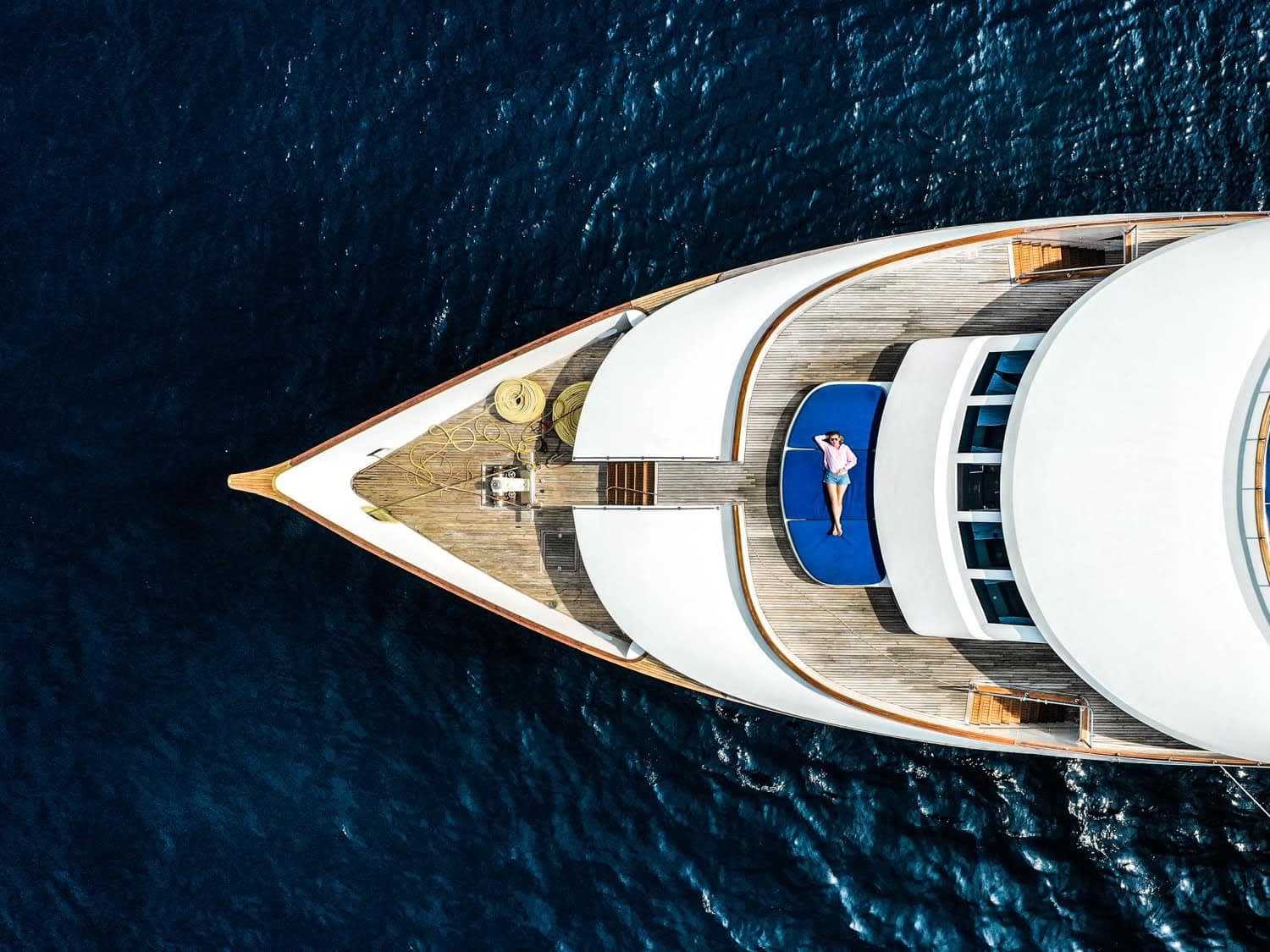 M/Y Honors Legacy Motoryacht vor Anker in Hulhumale