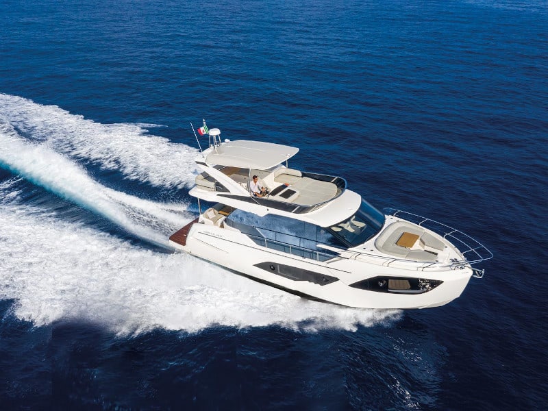 VARDO Absolute 47 Fly vor Anker in Rogoznica / Marina Frapa