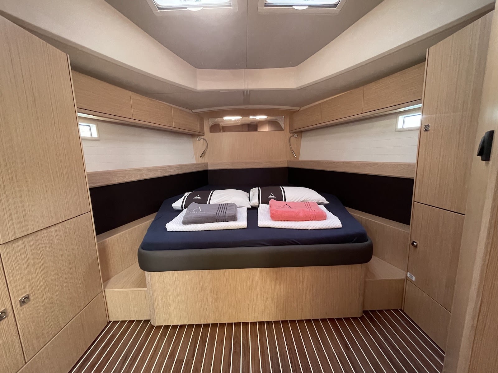 Hera Bavaria 46 Cruiser біля причалу Fethiye / Yacht Club Mai