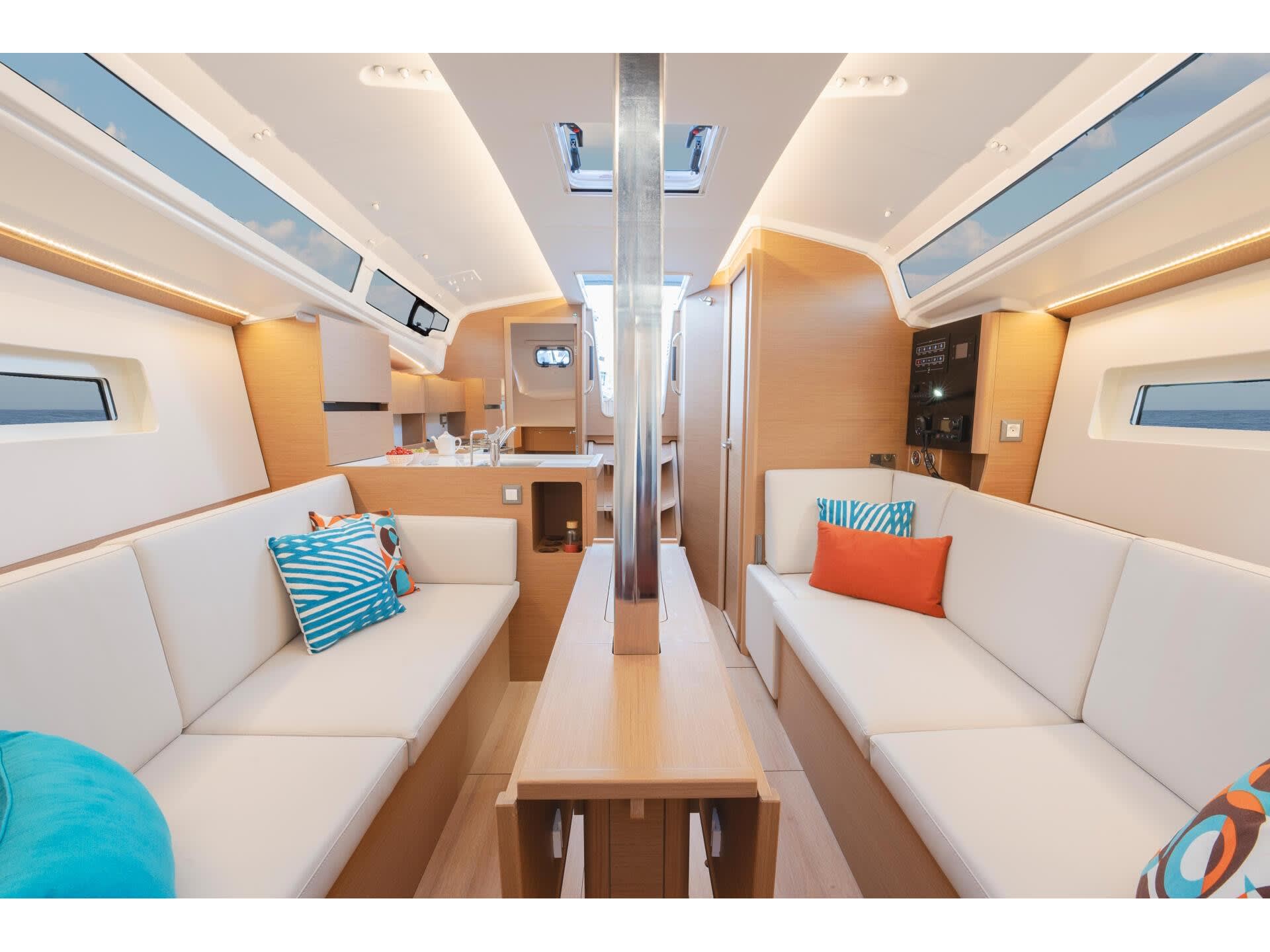 Bellini Sun Odyssey 350 біля причалу VVW-Nieuwpoort