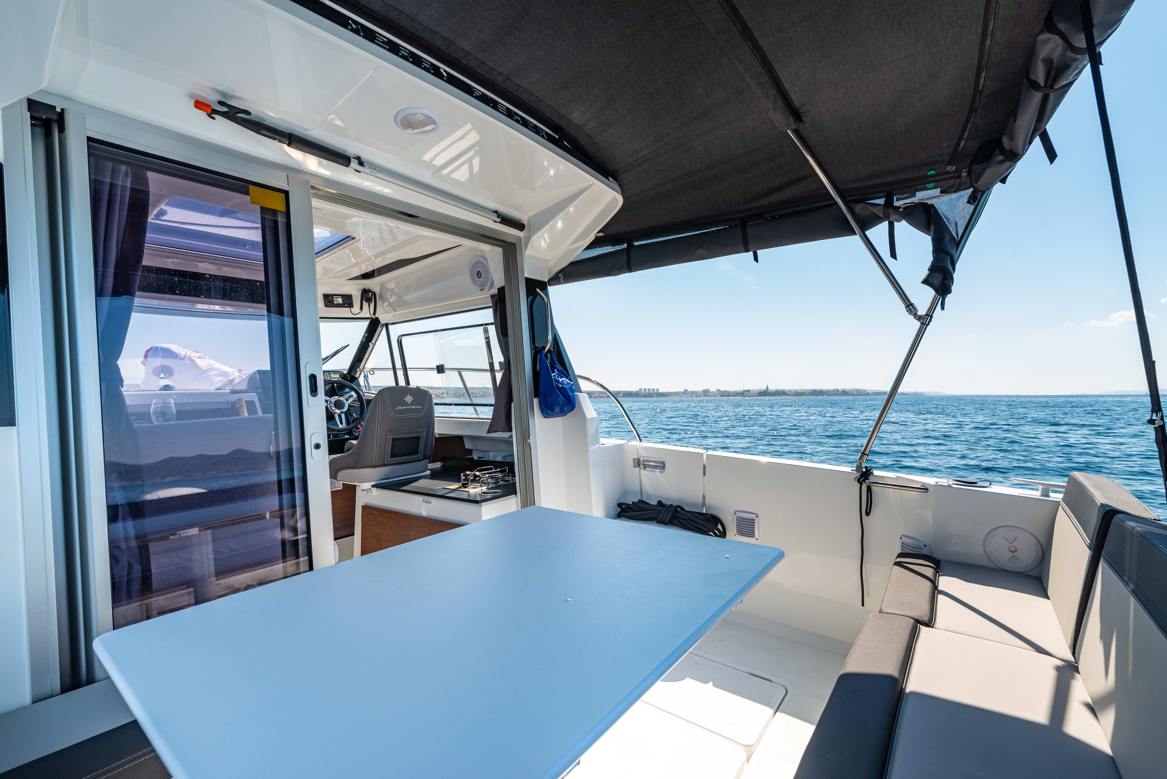 KlaPa Merry Fisher 795 amarrado en Novigrad Dalmatia