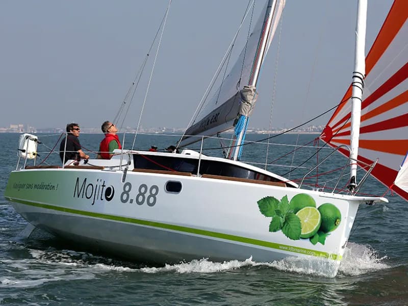 Aliex Mojito 888 біля причалу Arzon / Port du Crouesty