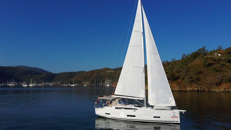 La Luz Dufour 390 moored at Fethiye / Yacht Classic Hotel