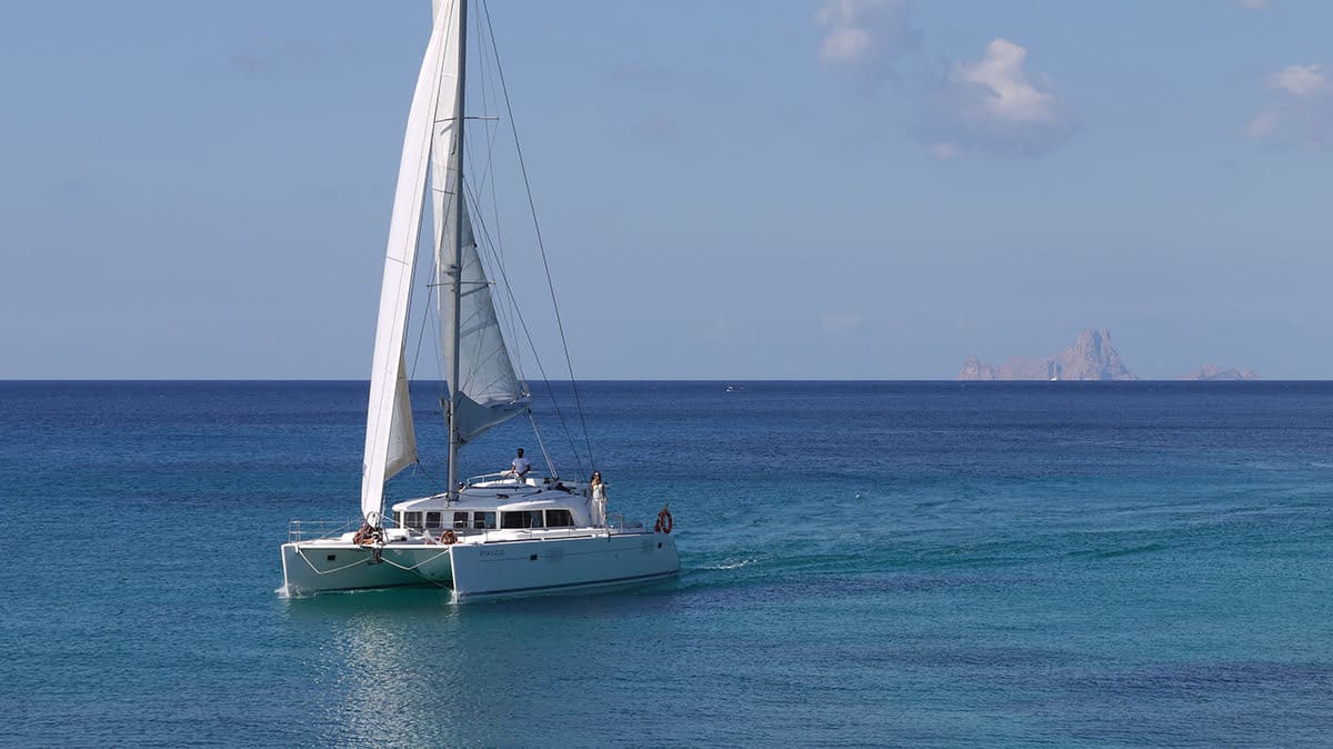 Lagoon 440 moored at Santa Eulària des Riu / Marina Santa Eulalia