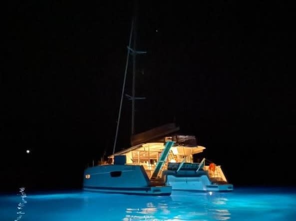 Nostos Astréa 42 біля причалу Lefkada / Port of Lefkas