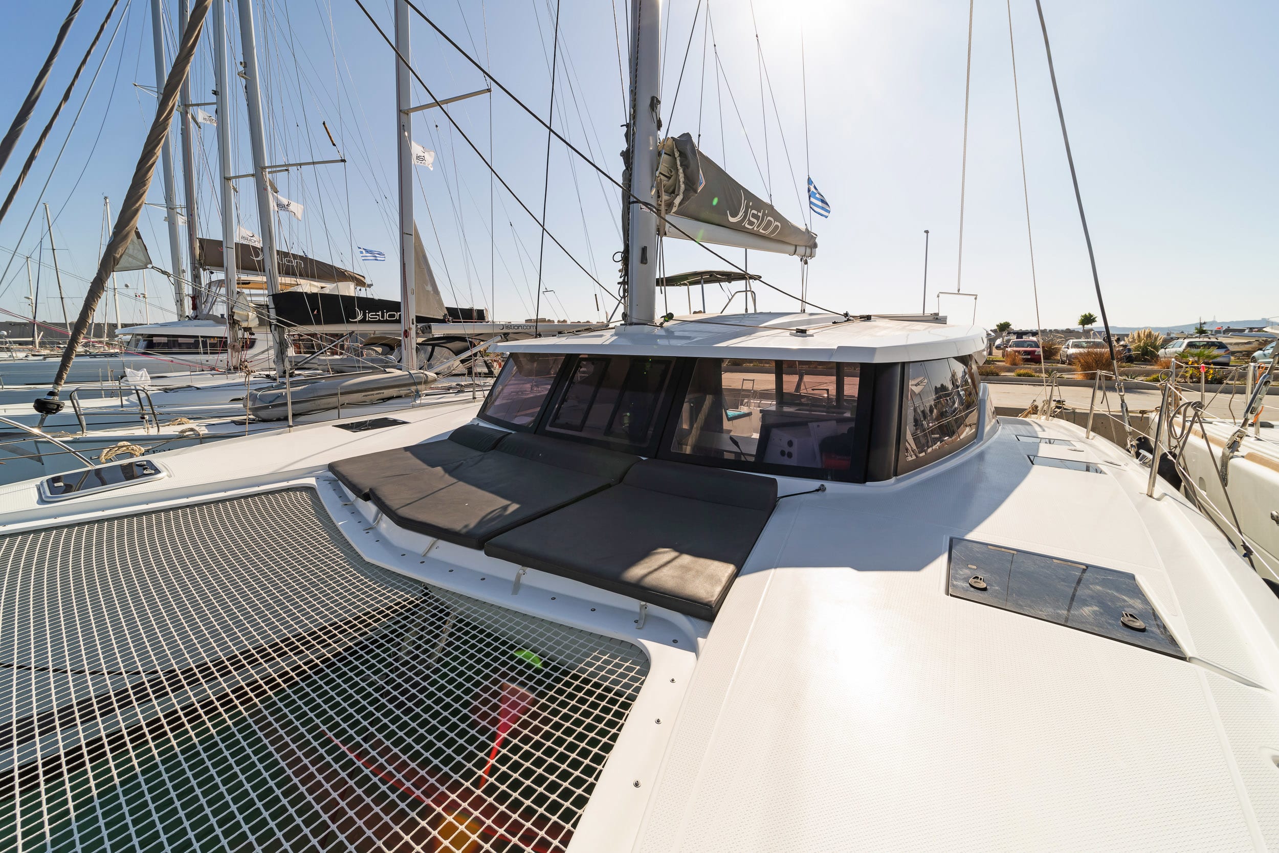 Fortuna Lucia 40 vor Anker in Rhodes New Marina