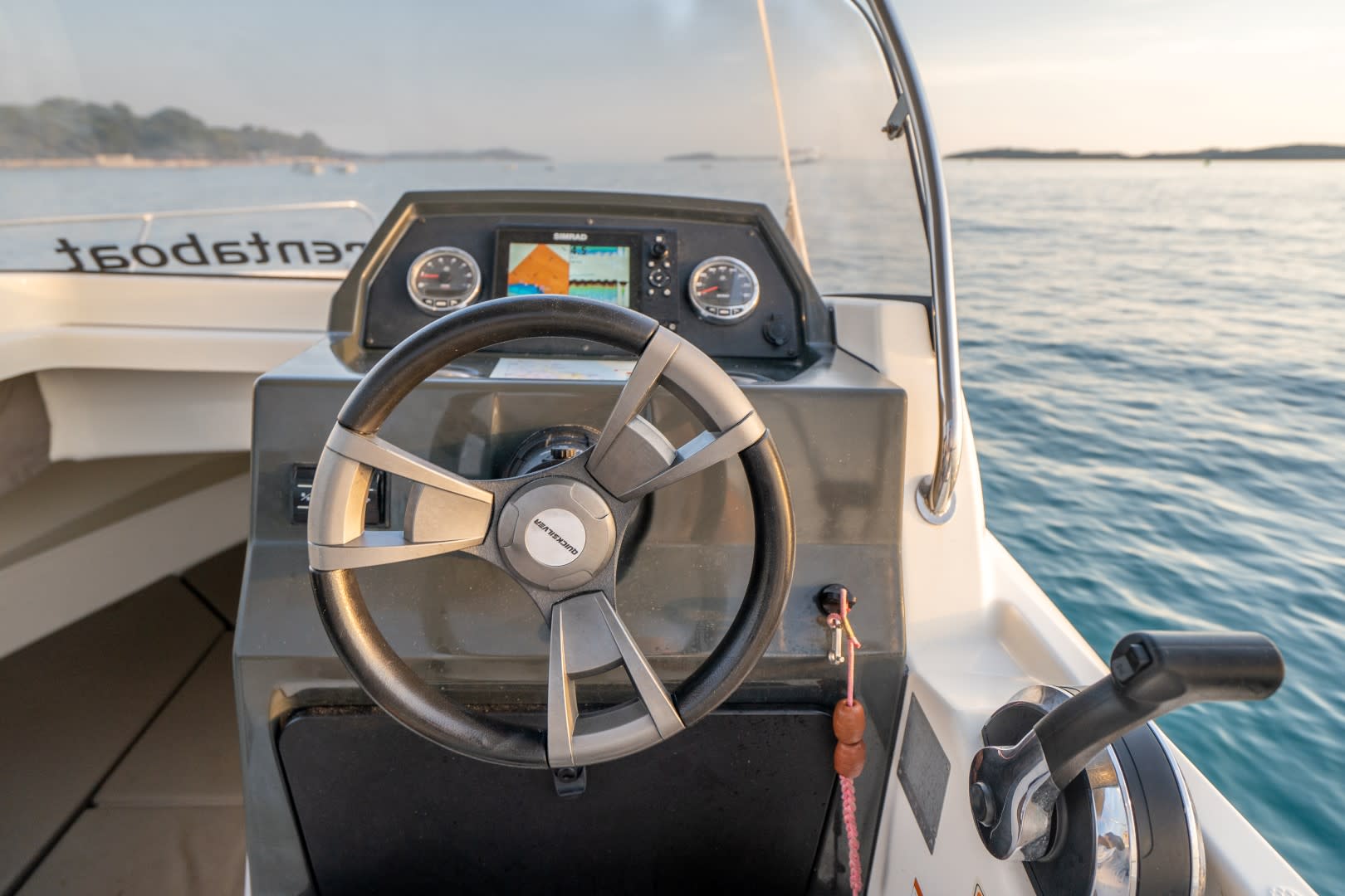 Quicksilver Quicksilver 605 Sundeck vor Anker in Pula / Fažana