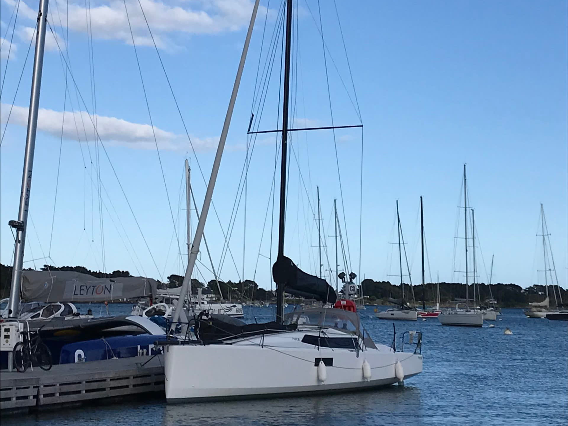 Spicy Pogo 36 vor Anker in Port de Bormes-les-Mimosas
