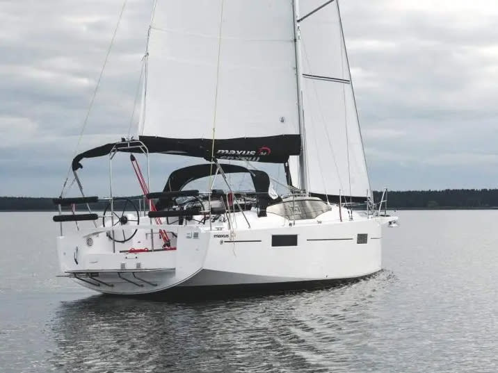 Fuledzki Rog Maxus 34 біля причалу Węgorzewo / Port Sztynort