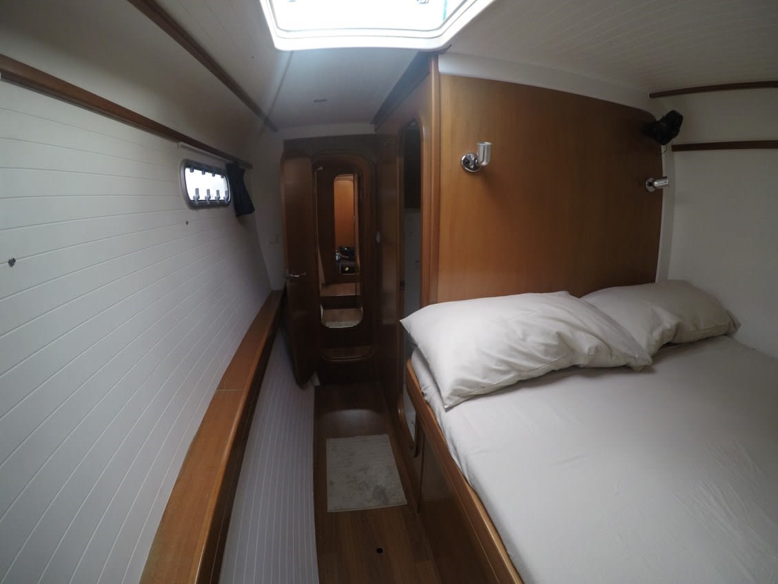 Alcade 1 double cabin Nautitech 47 vor Anker in Raiatea / Marina de Uturoa