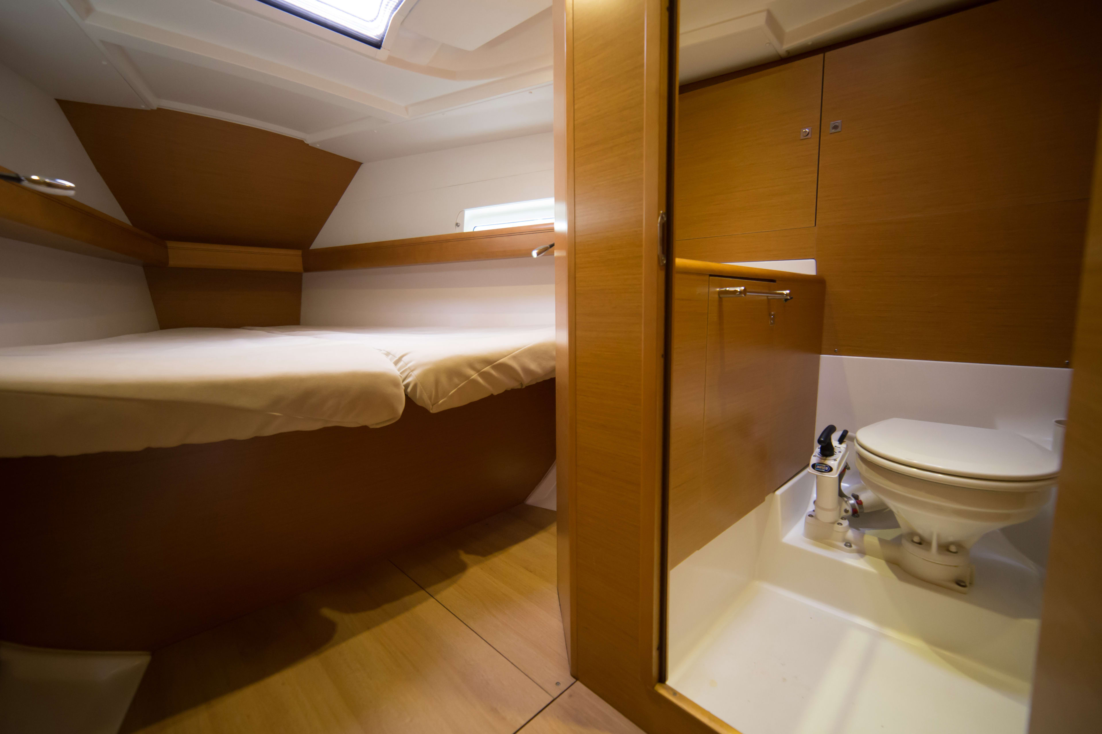 Leonidas Sun Odyssey 409 moored at Athens / Marina Delta Kallithea