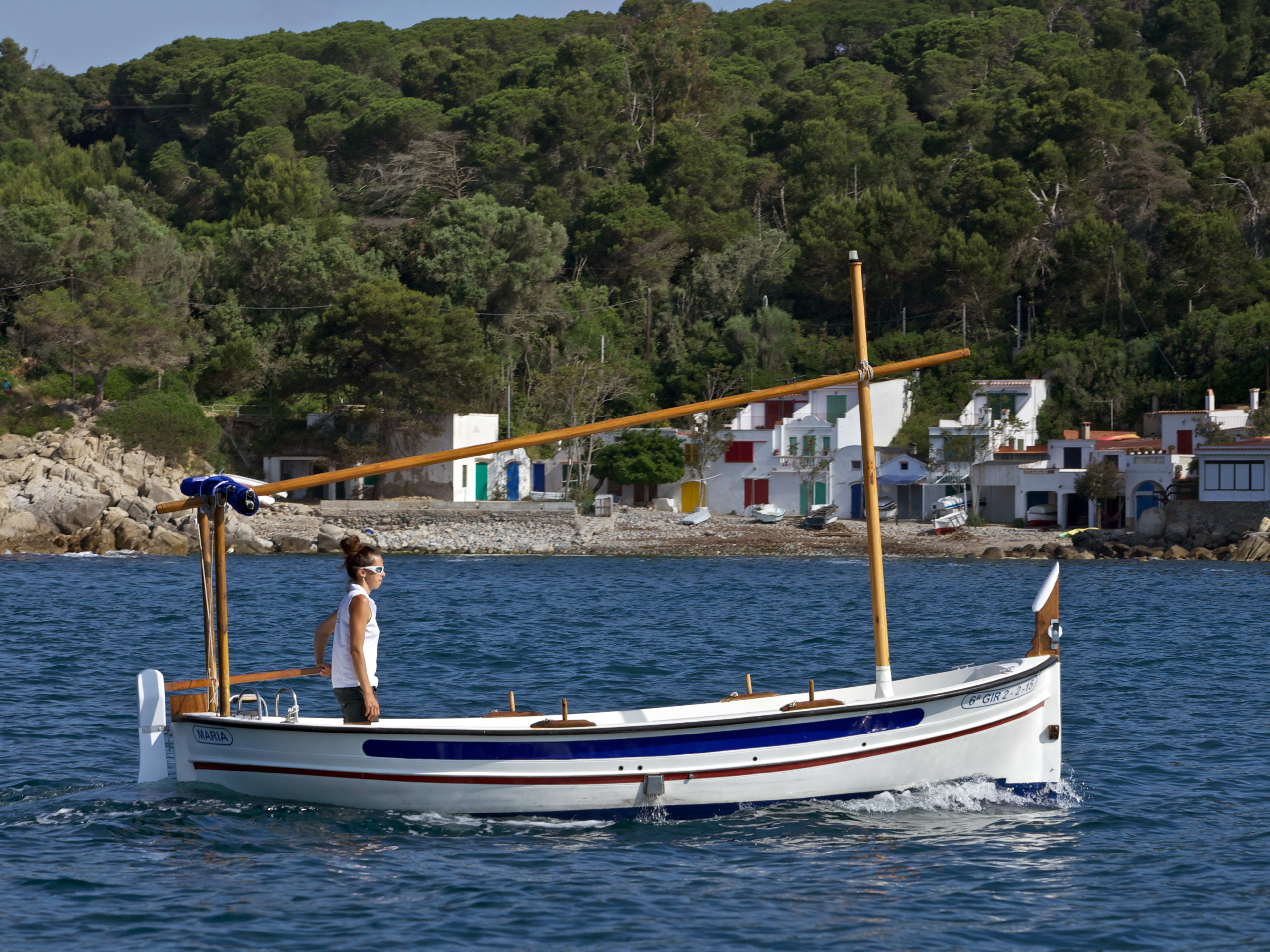 Maria Motorboat vor Anker in Marina Palamós