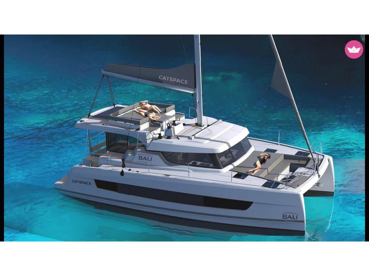 Classic Bali 4.0 amarrado en Martinique / Le Marin
