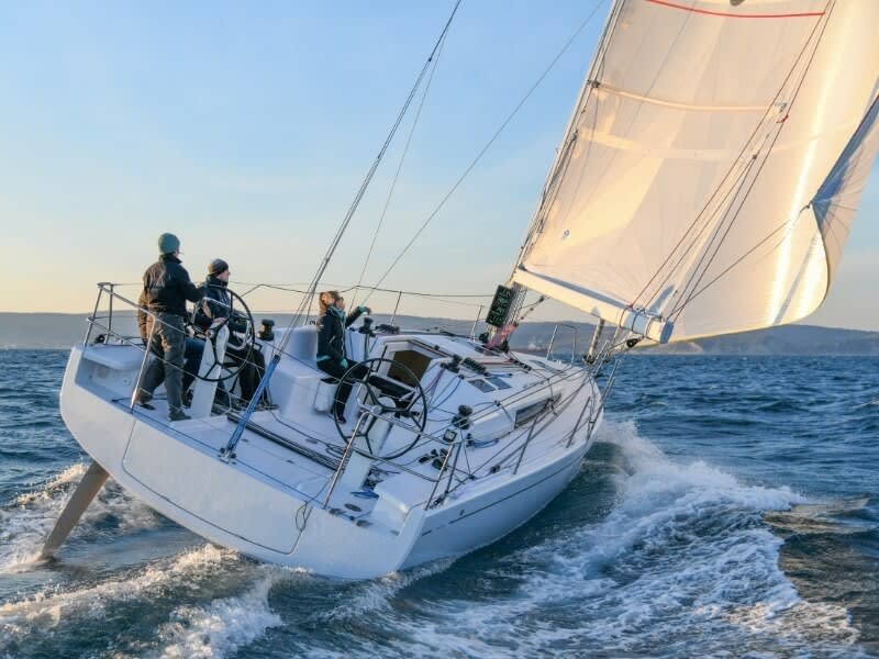 OSICA First 36 vor Anker in Marina Izola