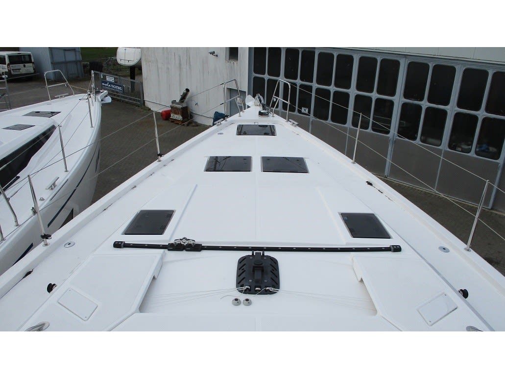 Desdemona Bavaria C45 amarrado en Göteborg City Marina