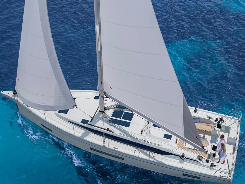 Sueno Bavaria C46 біля причалу Fethiye / Yacht Classic Hotel
