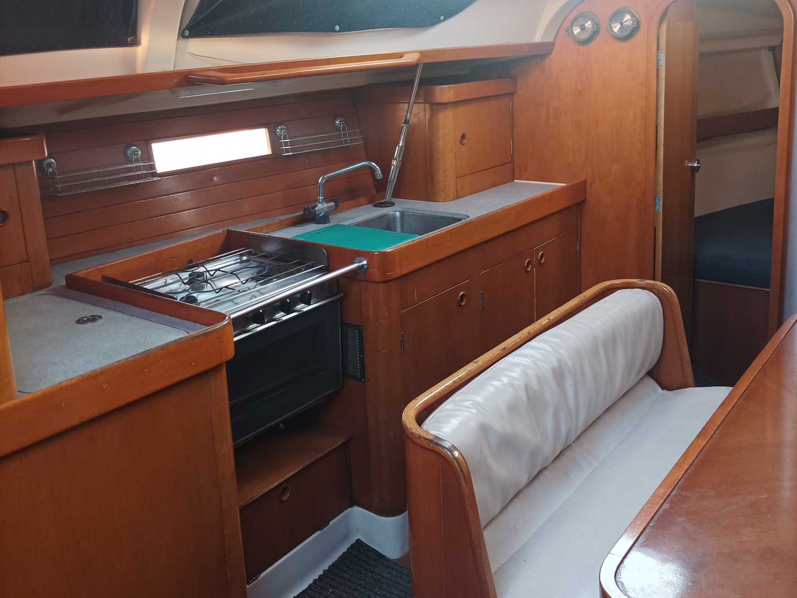Nela Oceanis 37 moored at Lefkada / Nikiana Marina