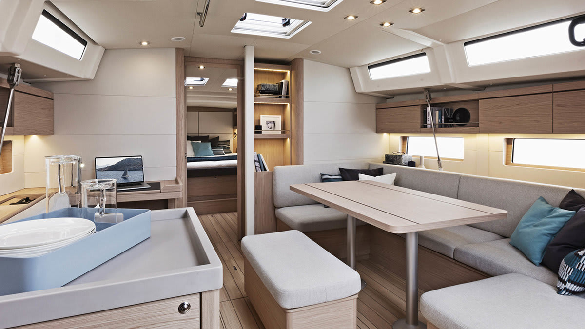 Oceanis 461/3/3 Premium amarrado en Road Town / Wickhams Cay II Marina