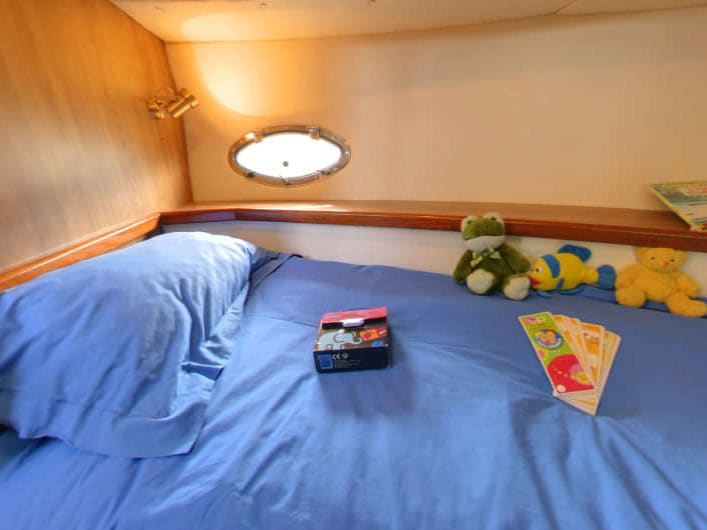 Countess - Budget 2 moored at Castelnaudary