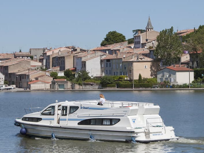 Magnifique - Comfort 3 vor Anker in Carrick on Shannon / The Marina