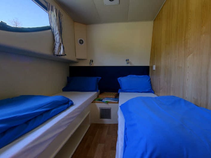 Magnifique - Comfort 8 vor Anker in Staines / Chertsey