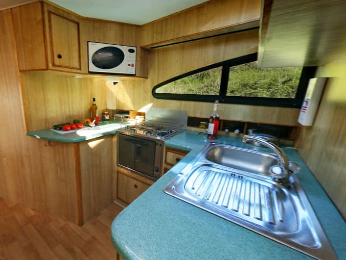 Elegance - Comfort 25 amarrado en Migennes