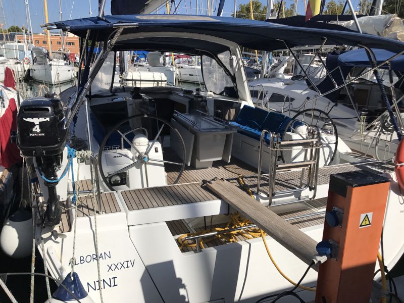 Alboran XXXIV Nini (Gran Canaria) Oceanis 45 amarrado en Las Palmas de Gran Canaria