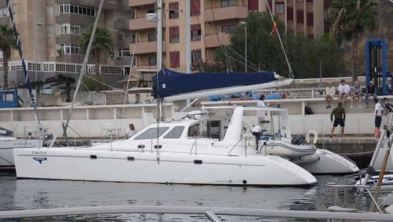 Alboran Ron Punch (Majorca) Voyage 440 біля причалу Palma de Mallorca / La Lonja Marina Charter
