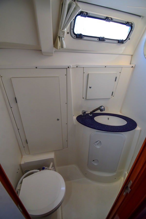 Blondie Cyclades 43.4 vor Anker in Marmaris Yacht Marina