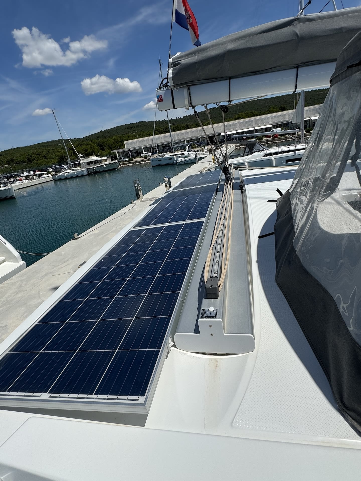 Bonita Isla 40 vor Anker in Sukošan / D-Marin Dalmacija Marina